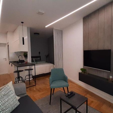 Nina Studio Apartment Bijeljina Ngoại thất bức ảnh