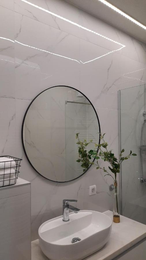 Nina Studio Apartment Bijeljina Ngoại thất bức ảnh