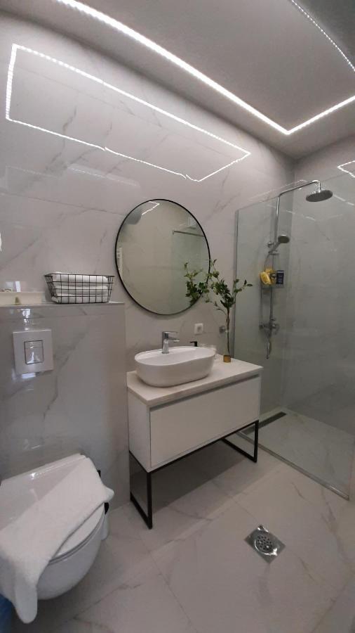 Nina Studio Apartment Bijeljina Ngoại thất bức ảnh