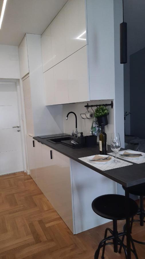 Nina Studio Apartment Bijeljina Ngoại thất bức ảnh
