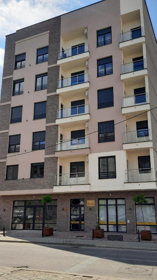 Nina Studio Apartment Bijeljina Ngoại thất bức ảnh