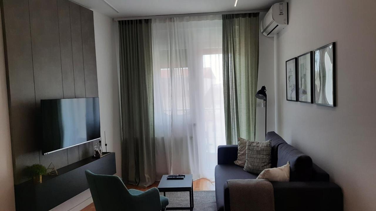 Nina Studio Apartment Bijeljina Ngoại thất bức ảnh