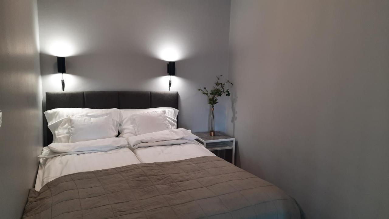 Nina Studio Apartment Bijeljina Ngoại thất bức ảnh