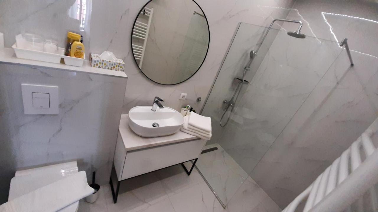 Nina Studio Apartment Bijeljina Ngoại thất bức ảnh